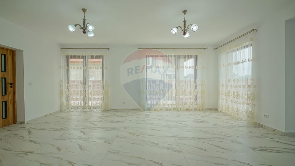 - REZERVAT- Casă Harman - Constructie 2025