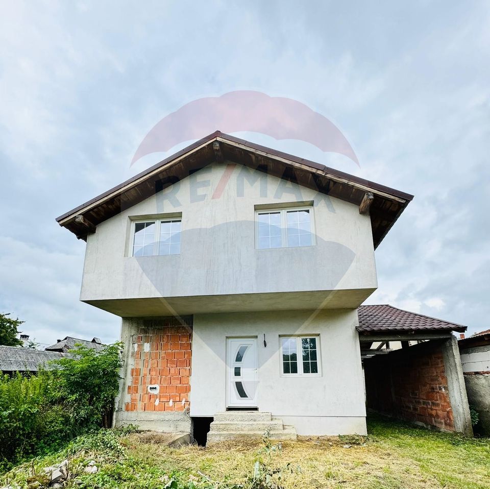 Casă / Vilă cu 6 camere de vânzare