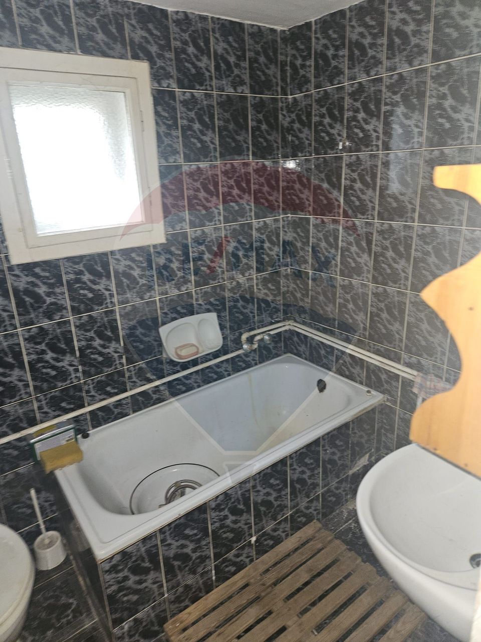 Casă  cu 5 camere de vânzare, Vișeu de Sus