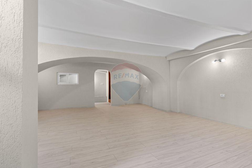 56sq.m Commercial Space for sale, Central area