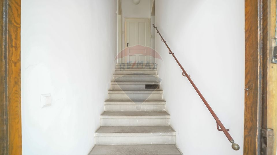 4 room House / Villa for sale, Centrul Istoric area