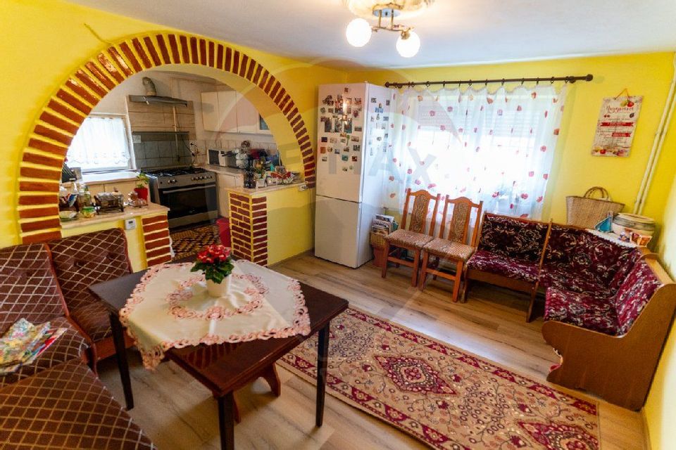 8 room House / Villa for sale