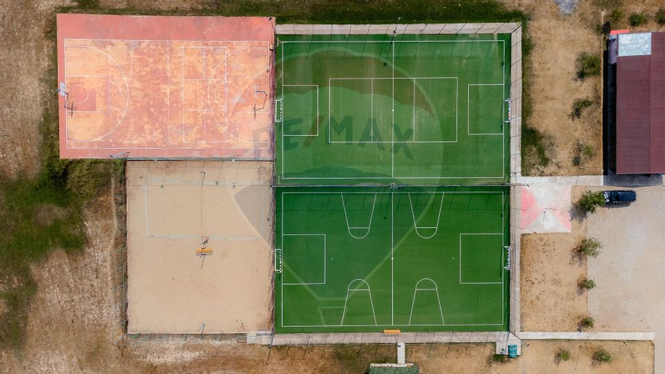 Camp & Conference Complex for sale in Arges