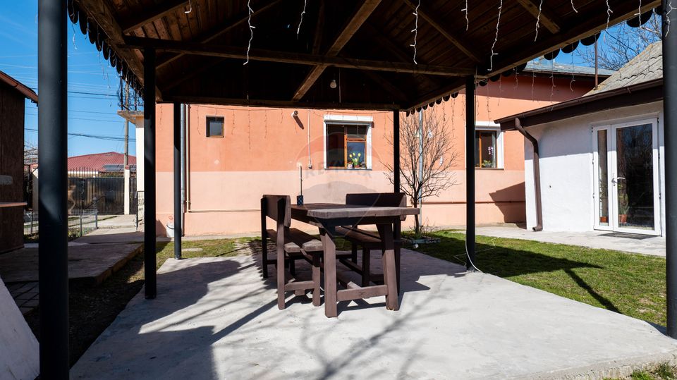 4 room House / Villa for sale