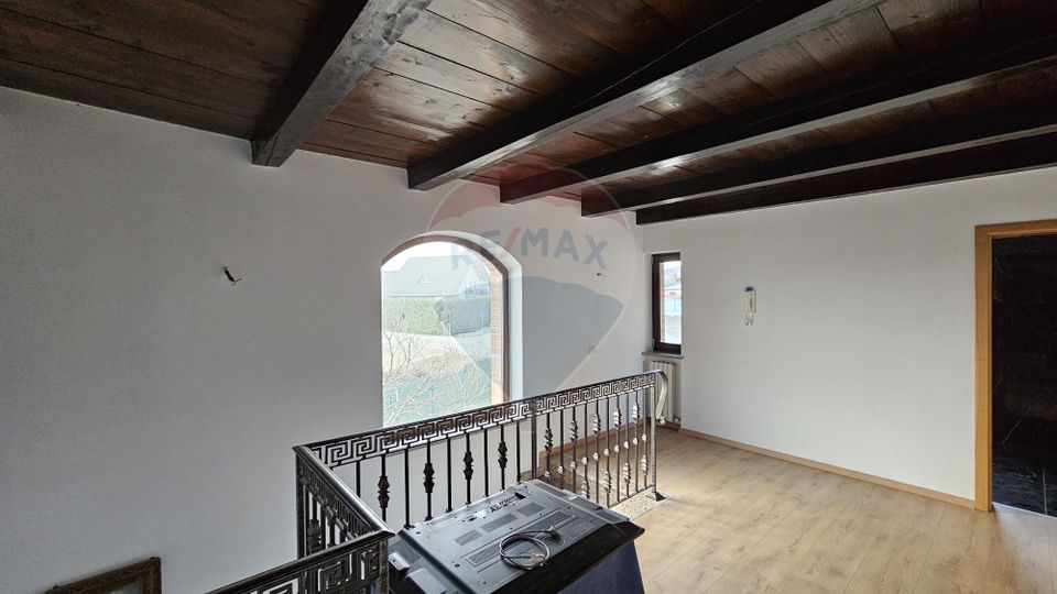 Casă / Vilă de lux, Scheia, Suceava