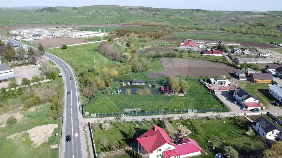 Teren Ilisesti  cu Iaz 5174 mp/ Strada Principala