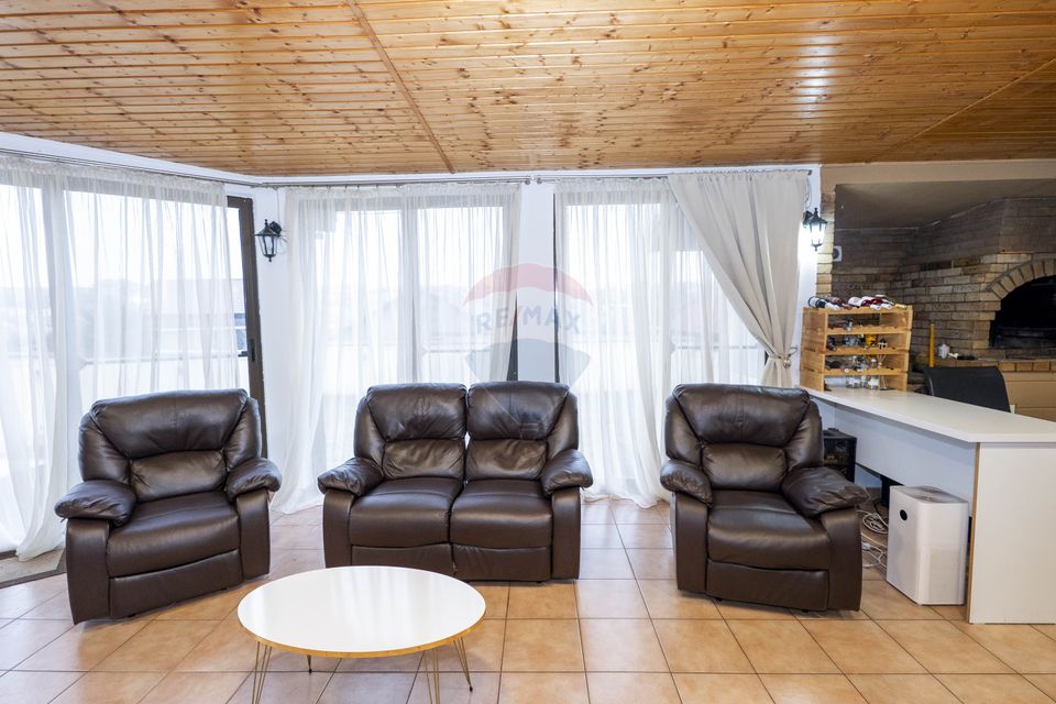 Vila 5 camere complet mobilata, foișor, teren generos