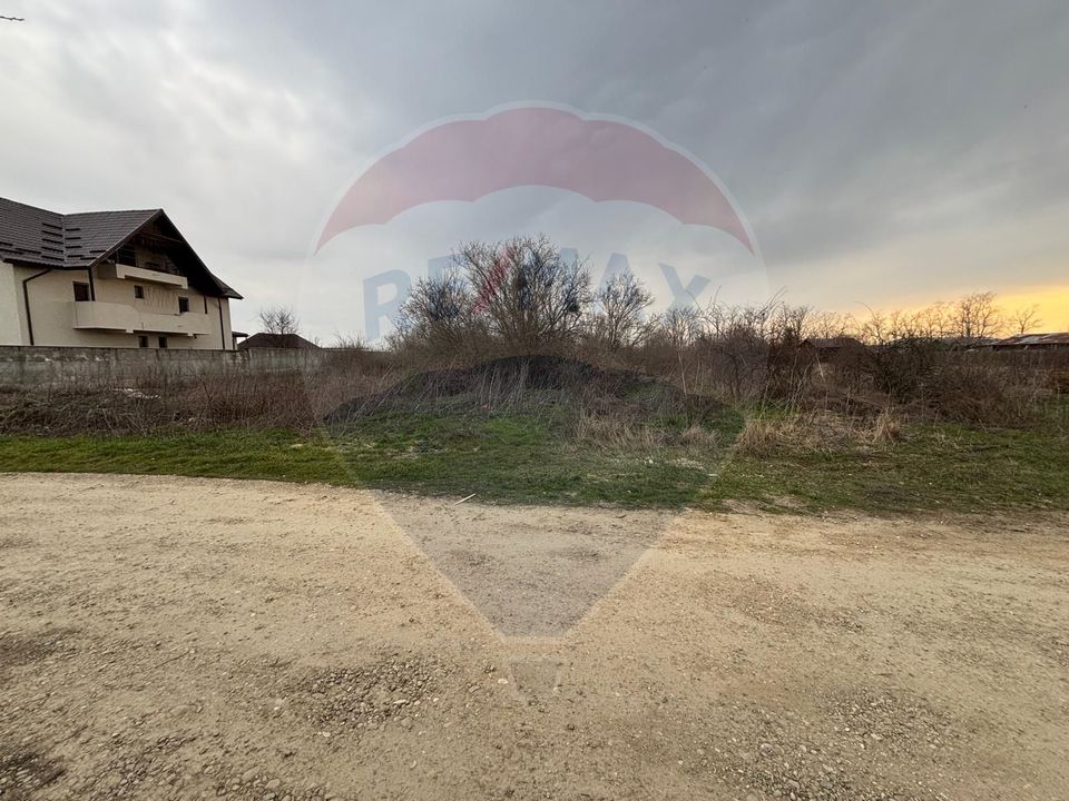 Land 2,000sqm Tartasesti / DJ Tarla