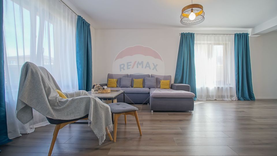 4 room House / Villa for sale