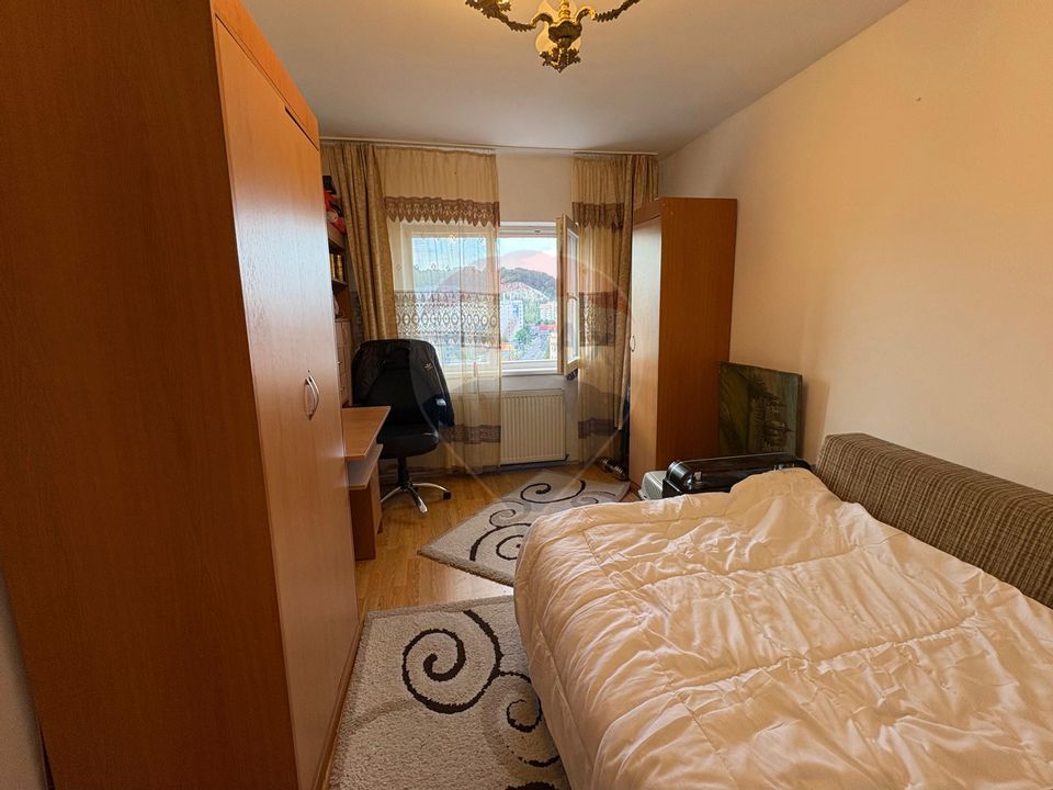 4 room Apartment for sale, Racadau area