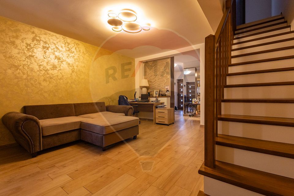 4 room House / Villa for sale