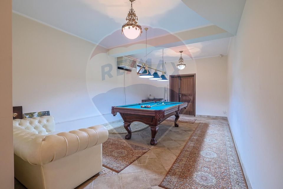 14 room House / Villa for sale