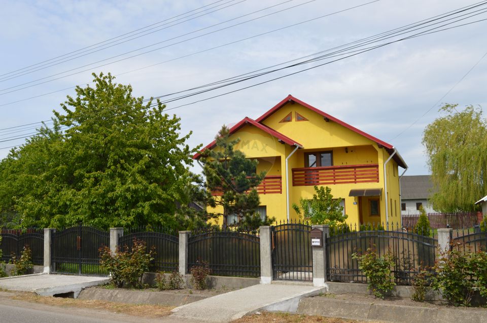 7 room House / Villa for sale