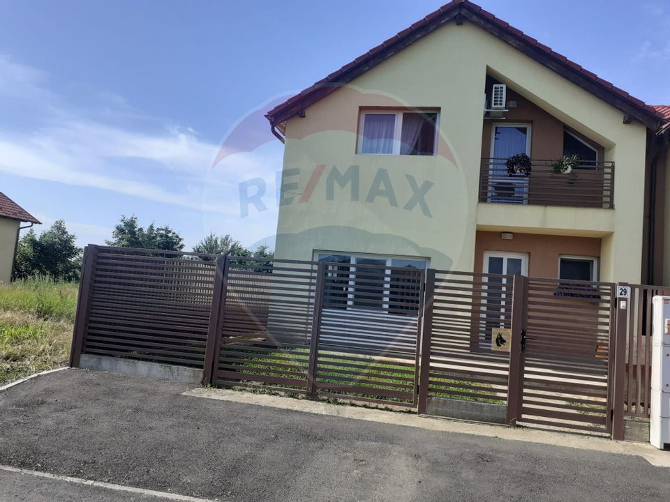 7 room House / Villa for sale