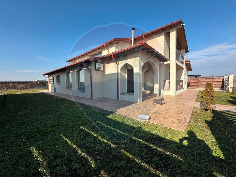 7 room House / Villa for sale