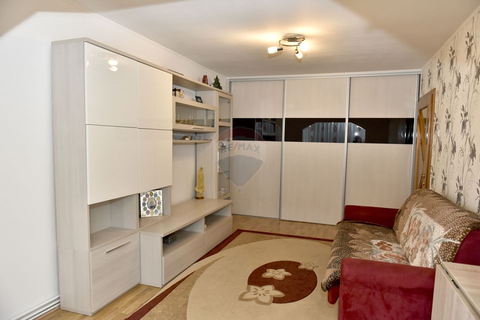 REZERVAT Apartament cu 4 camere, Cartierul Magurii - Codlea.