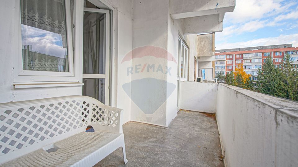3 room Apartment for rent, Centrul Civic area