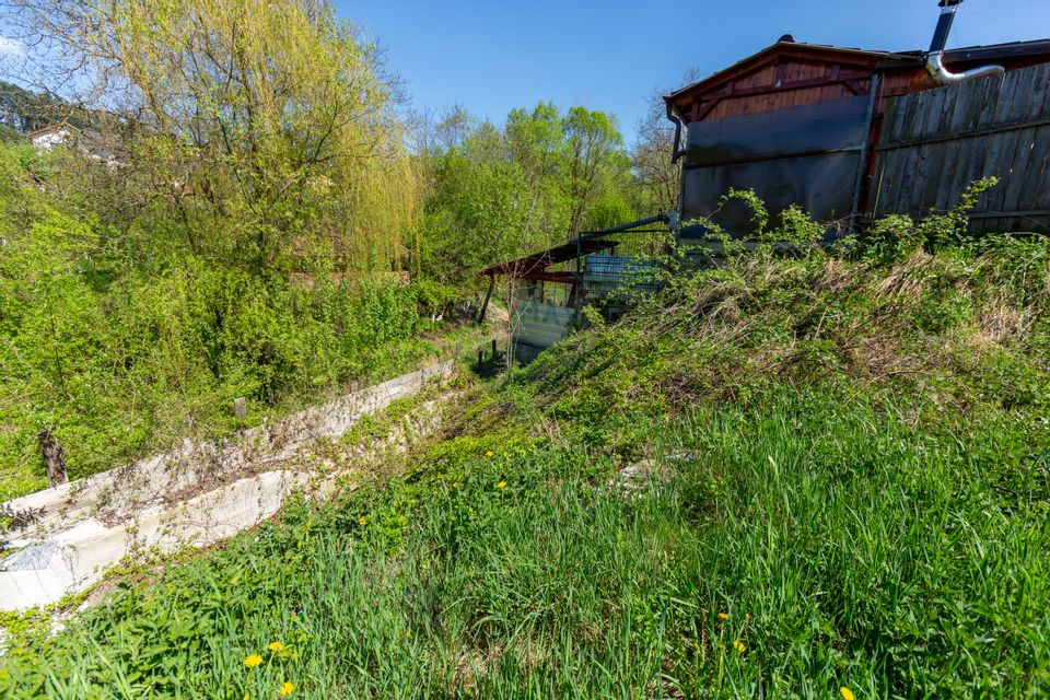 Casă individuala cu priveliste, 5 dormitoare, teren generos Baciu
