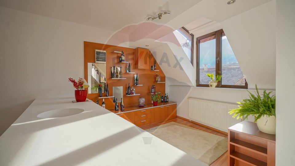 CASA CU SPATIU COMERCIAL SI PARCARE | PIATA UNIRII 12BIS BRASOV SCHEI