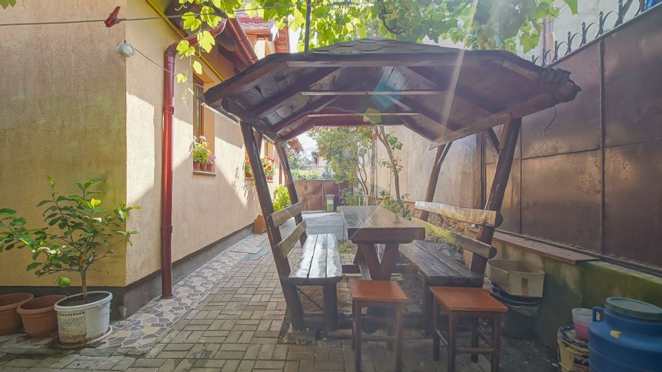 REZERVAT Casă tipică pentru un stil de viață liniștit  Craiter, Brașov