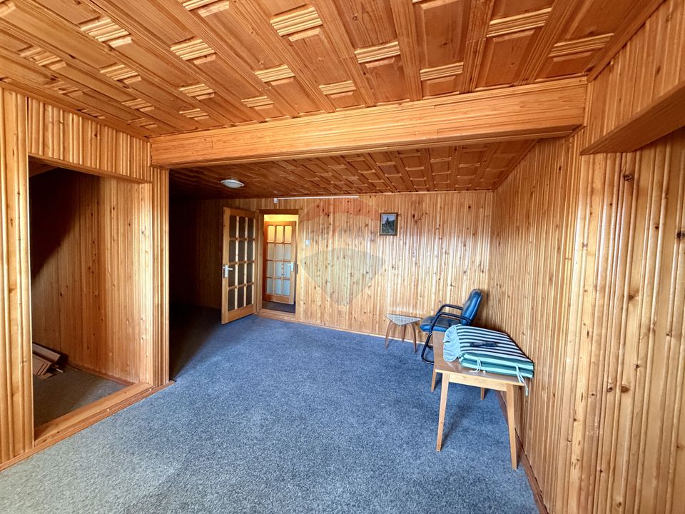 Casă / Vilă 8 camare cartier Beverly Hills Sanmartin