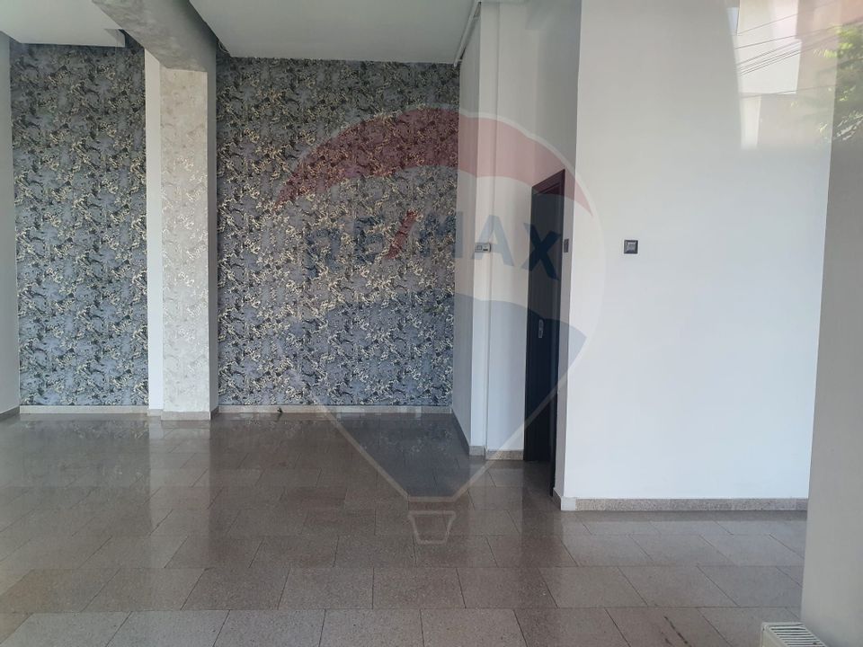 56.48sq.m Commercial Space for rent, Central area