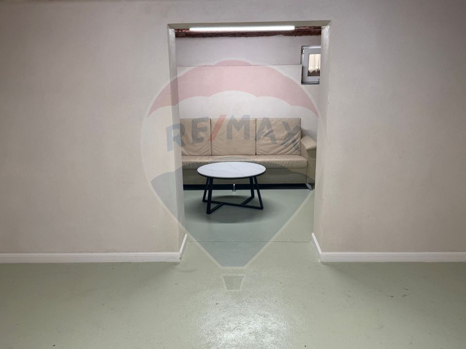 Spațiu comercial de închiriat 40 mp, în zona Decebal