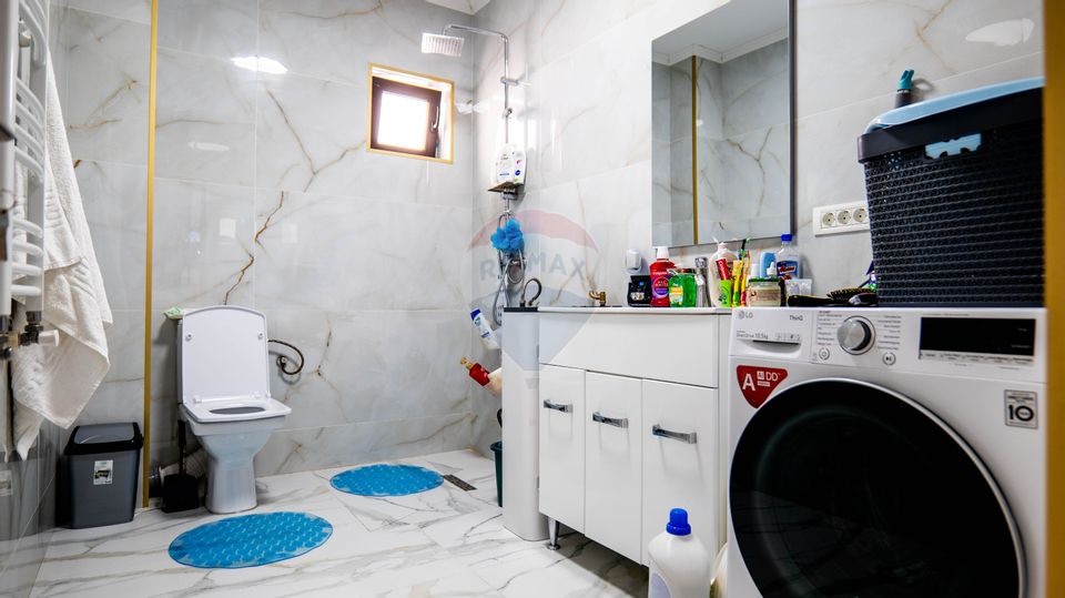 Vanzare vilă cu 4 camere si teren, zona Dobroesti