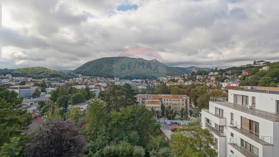 Casă / Vilă de vânzare – Strada Sitei nr. 42, Brașov