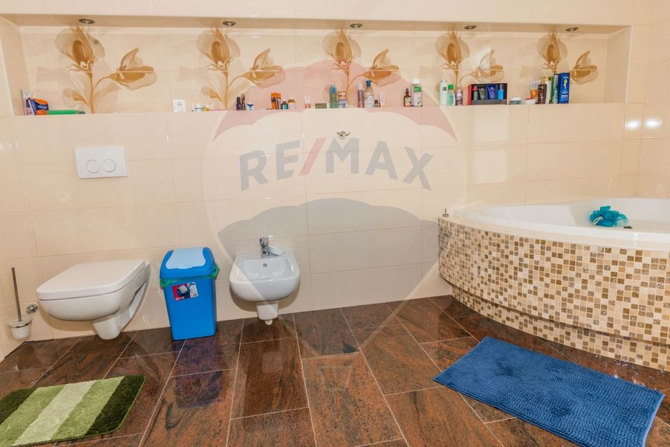 Vila in stil  mediterenean, lux,  în statiunea balneoclimaterica Covasna