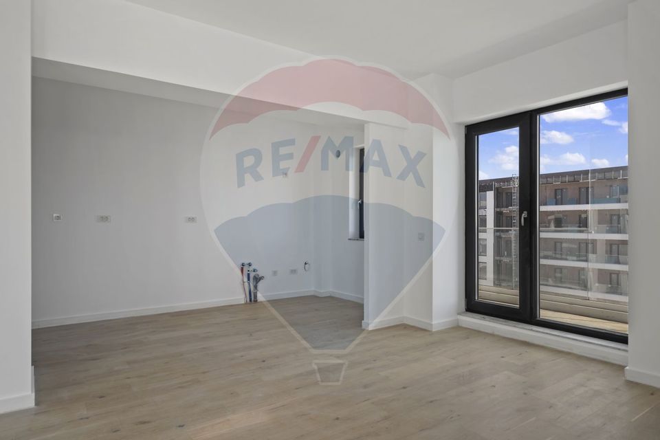 Large 2-room apartment for sale in Pipera area