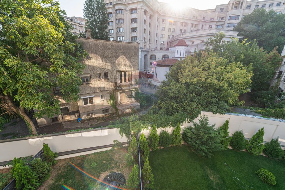 Rent apartment 2cam, block 2023, Piata Constitutiei fantani