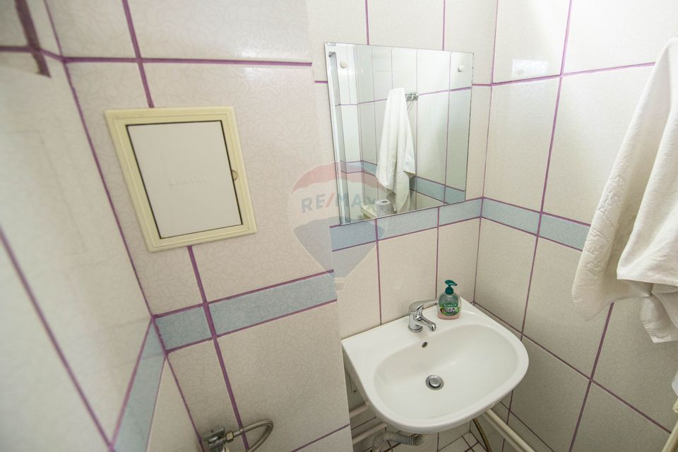 Casa Vila cu 4 camere de vanzare 157 mp, comercial, birou, rezidential