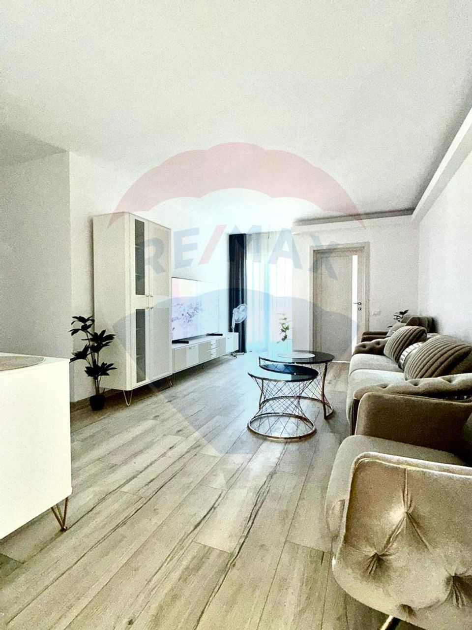 Apartament cu 3 camere de vânzare AVANERA