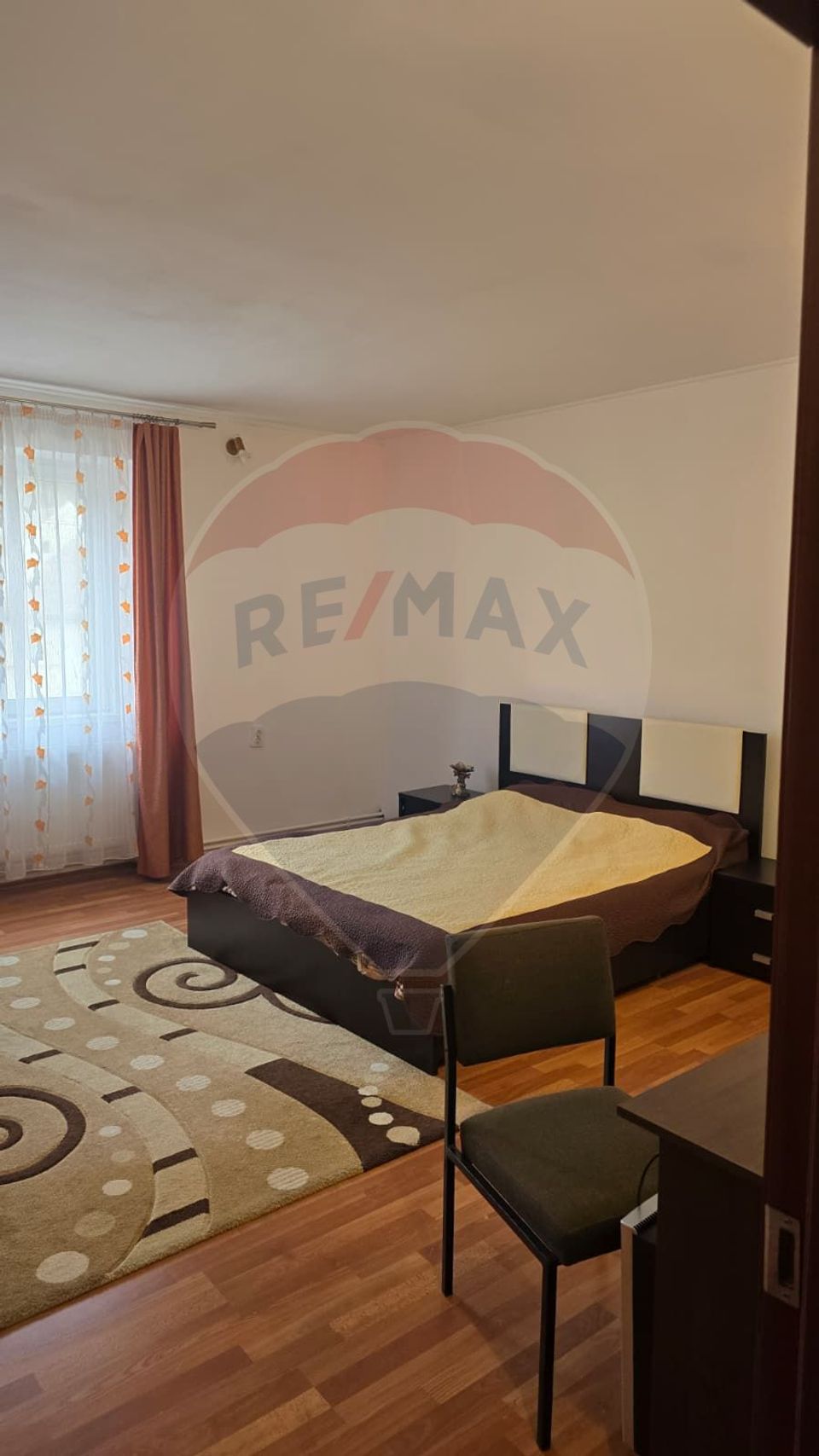 5 room House / Villa for sale