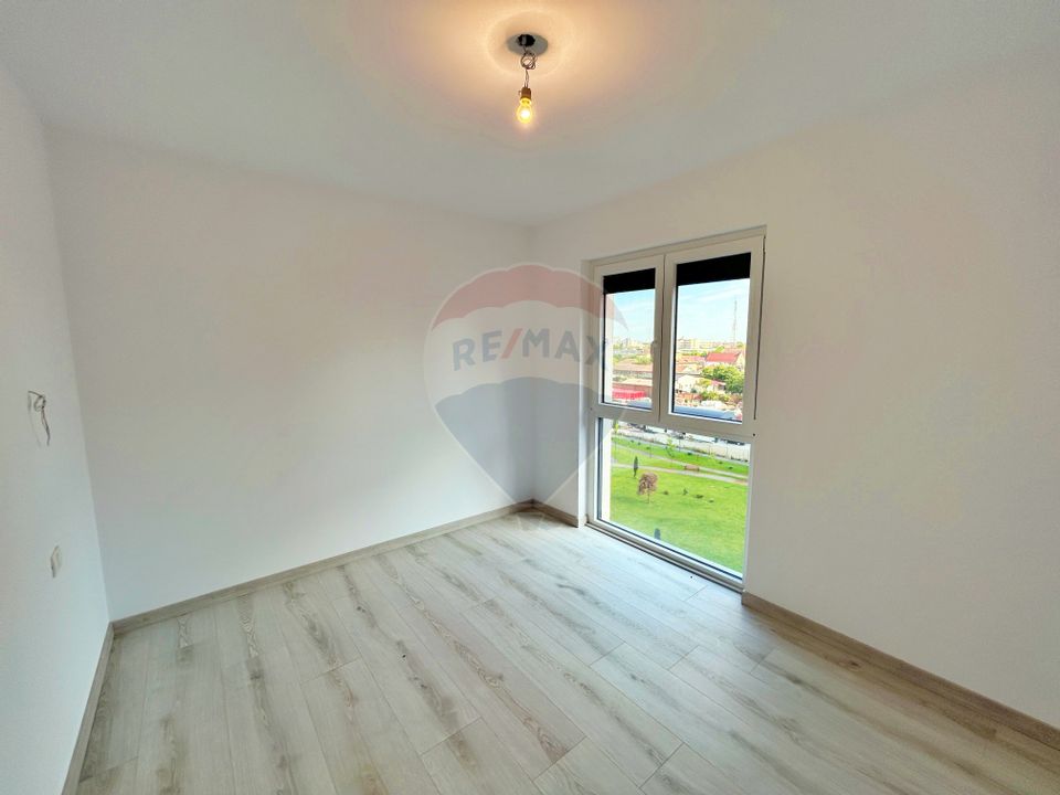 Apartament cu 3 camere de vânzare Adora Park/Arad