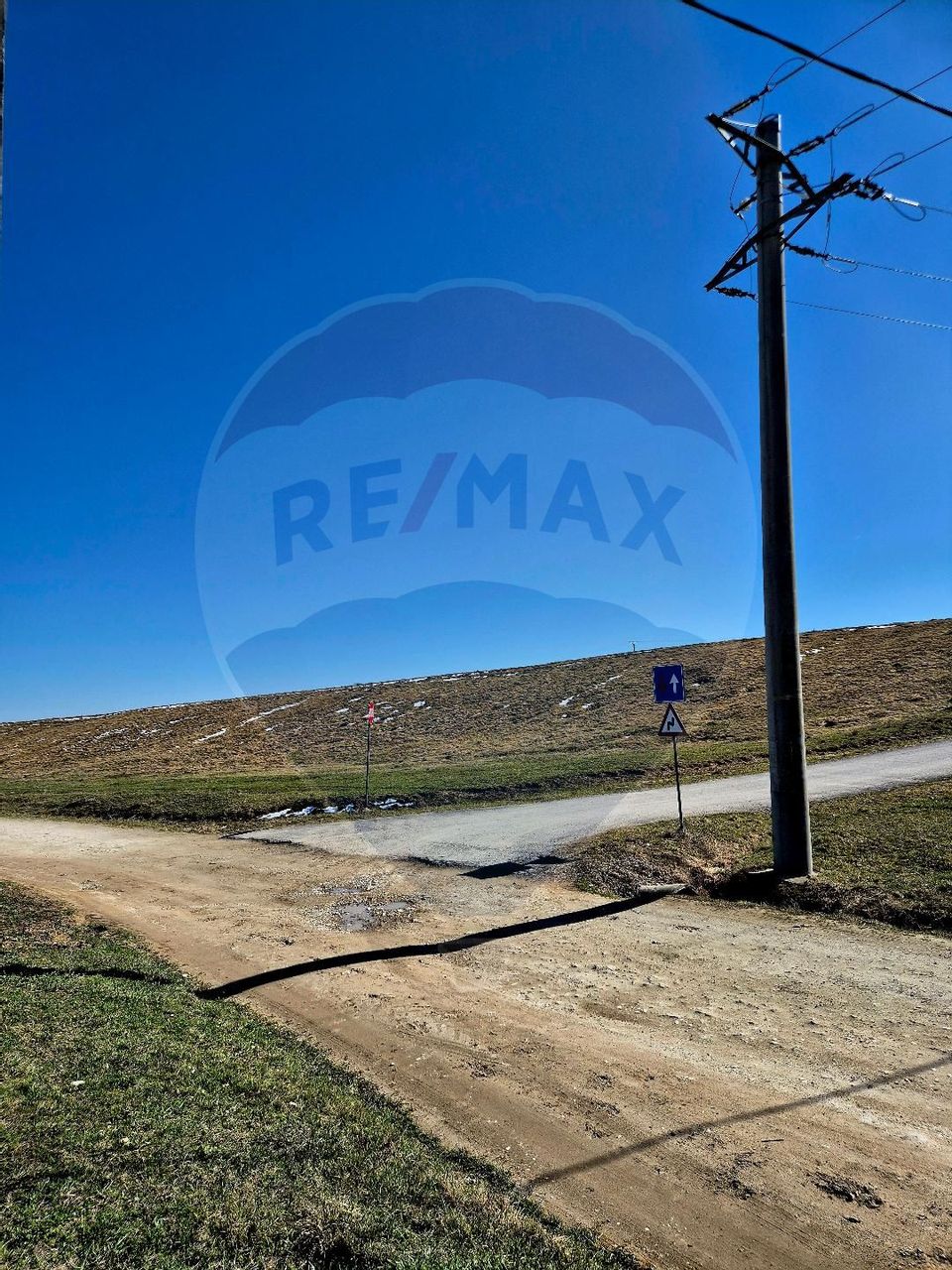 Land 5,200sqm Crizbav / None