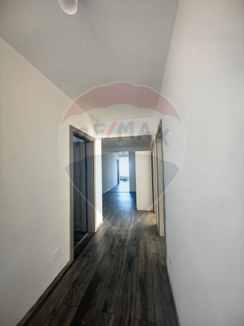 Casă tip duplex 4 camere de inchiriat