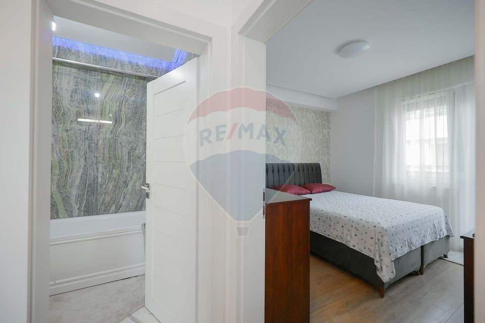 Apartament cu 2 camere, balcon, terasă de 21mp, de vânzare, Sântandrei