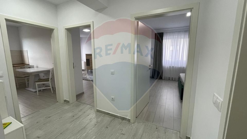 COMISION 0%| APARTAMENT DE INCHIRIAT| 2 CAMERE| DECOMANDAT| PARCARE|