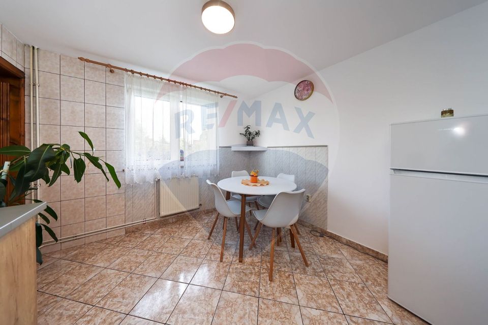 8 room House / Villa for sale, Central area