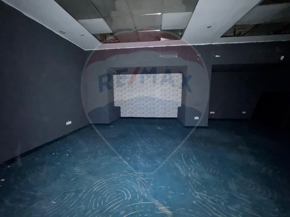 95sq.m Commercial Space for rent, Craiovita Noua area