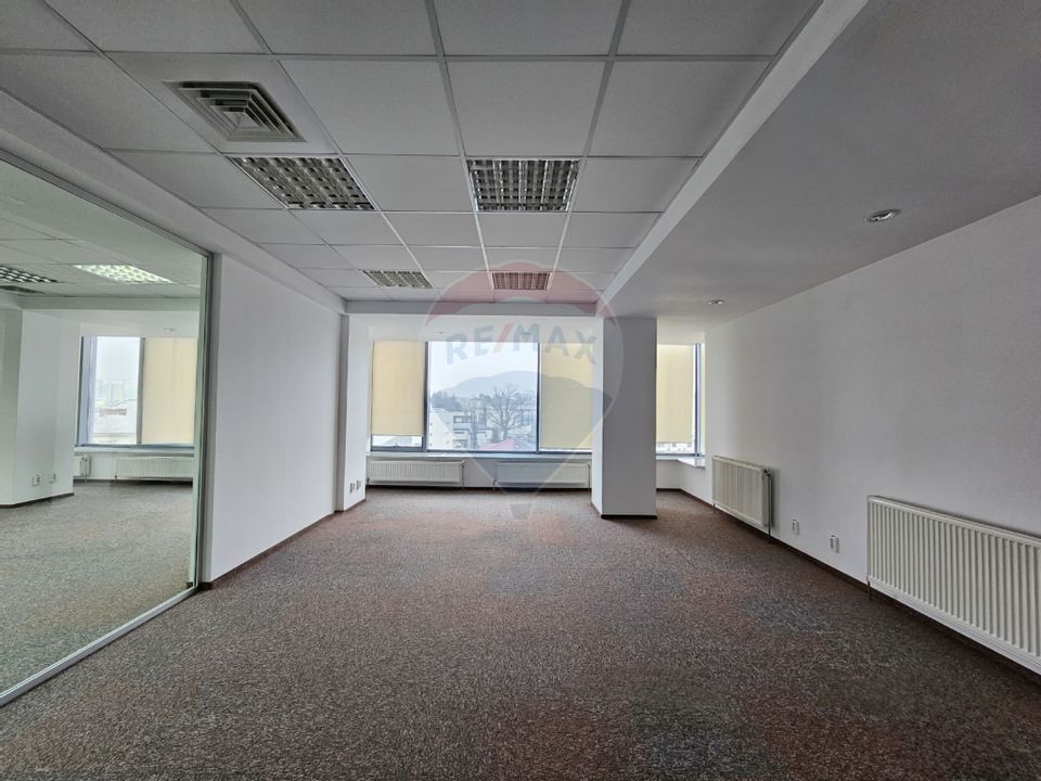 Spațiu birouri de 234 mp, etaj 5 de închiriat în zona centrala