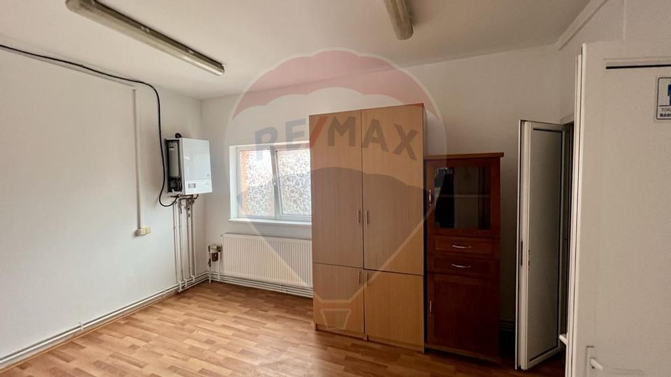 125sq.m Industrial Space for rent, Sud area