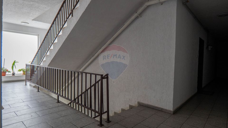Vanzare apartament 2 camere - etaj 1, cu terasa si parcare - Măgurele