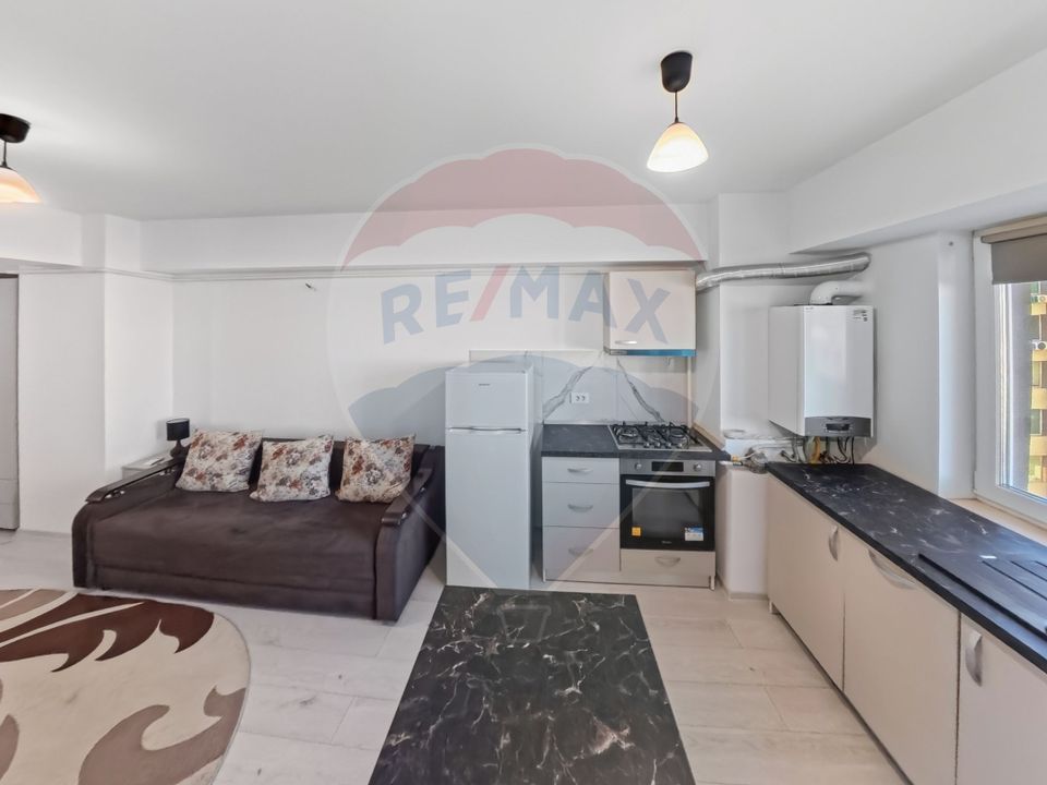 Apartament cu 2 camere de vanzare in Complex Bacovia - Fiald