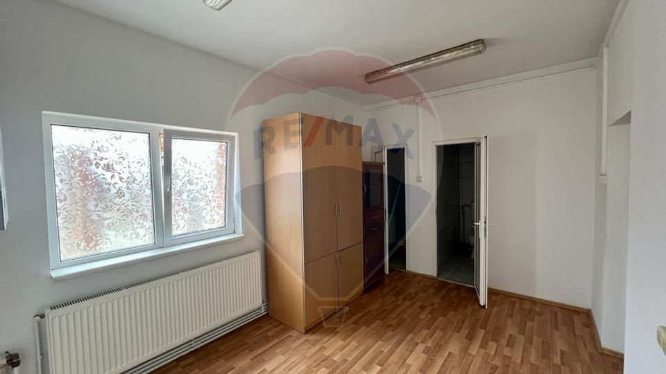 125sq.m Industrial Space for rent, Sud area