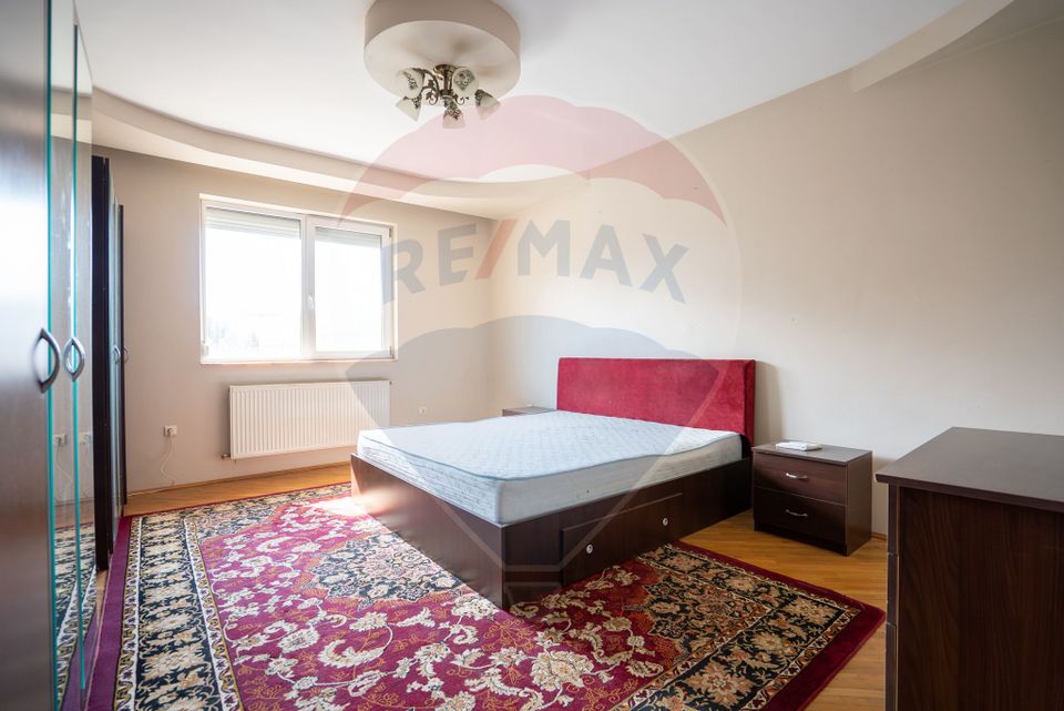 De vânzare Casă spațioasă cu teren 1.000 mp Beverly Hills, Sanmartin