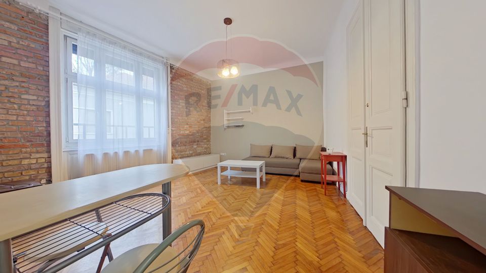 Casă cu 3 camere de închiriat în zona UMF || Comision 0%