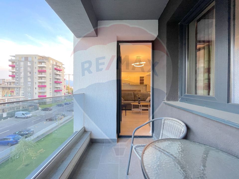 2 room Apartment for rent, Tractorul area